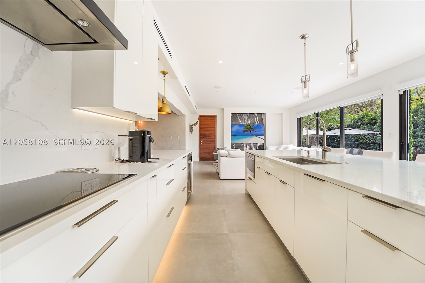 60 Shore Dr W Miami, FL 33133