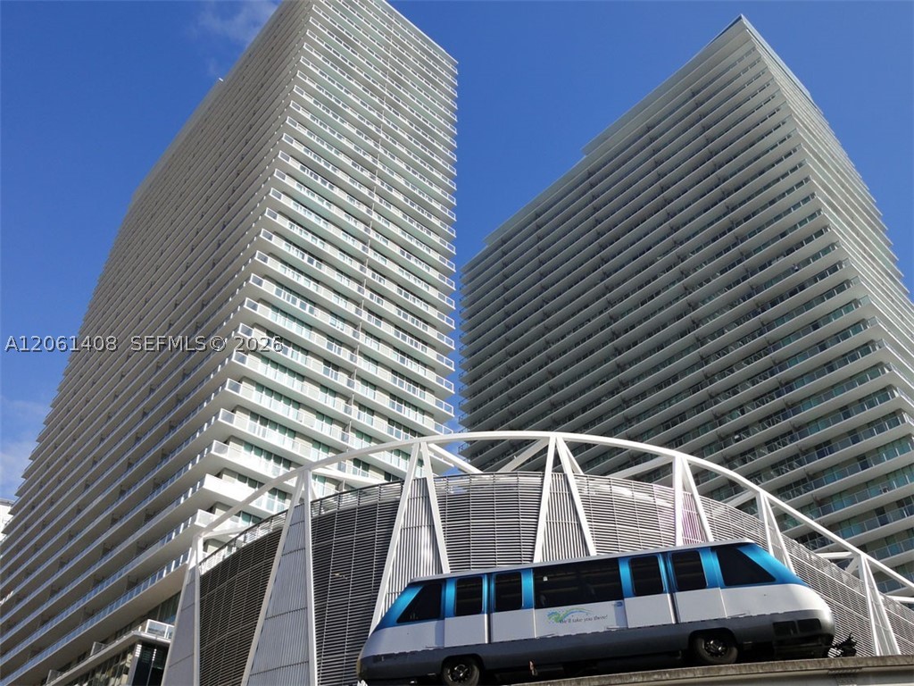 image Axis on Brickell South0