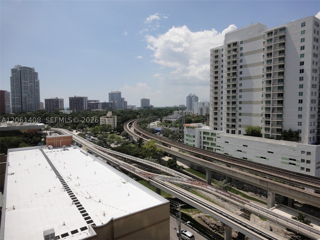 image Axis on Brickell South15
