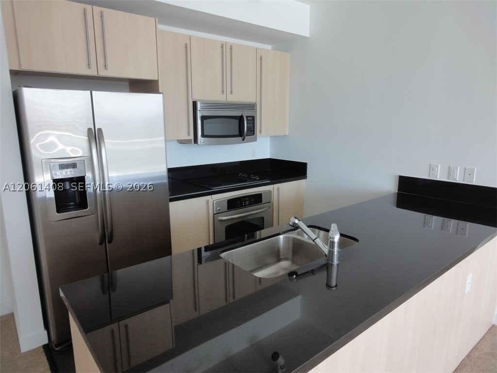 image Axis on Brickell South2
