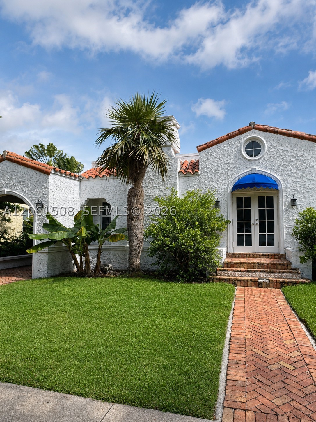 231 Viscaya Ave