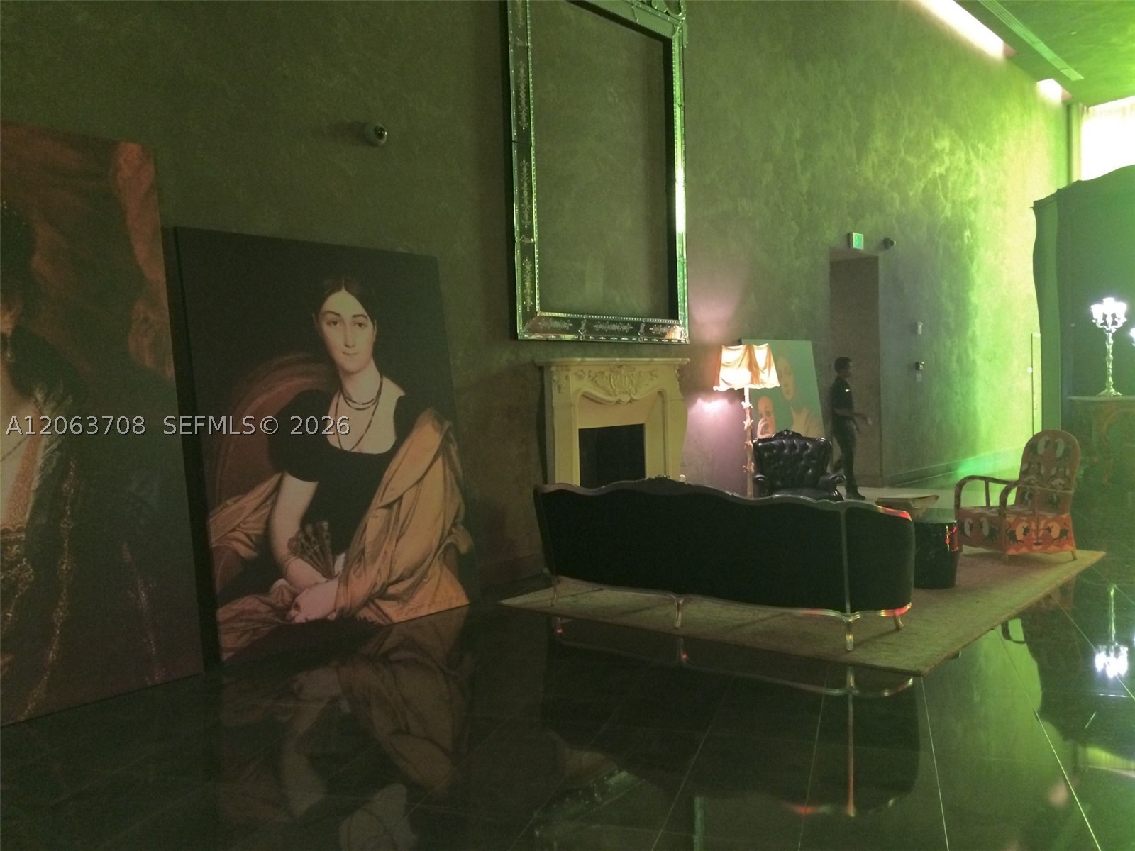image Icon Brickell I20