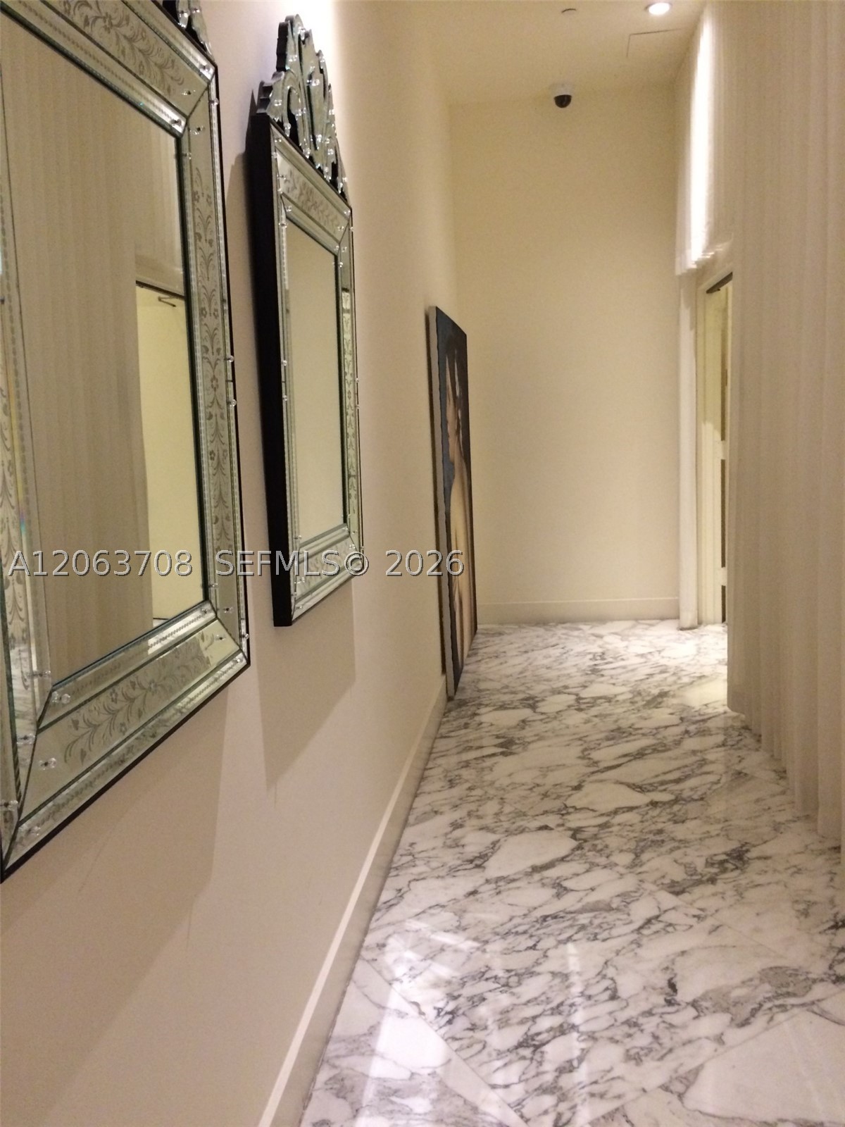image Icon Brickell I22