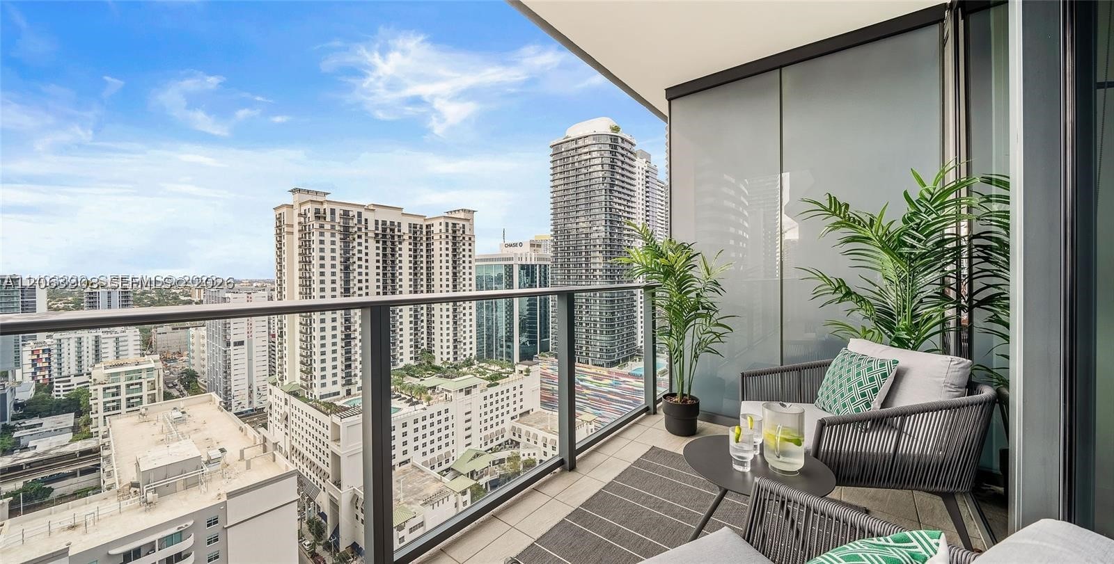image Brickell Flatiron18