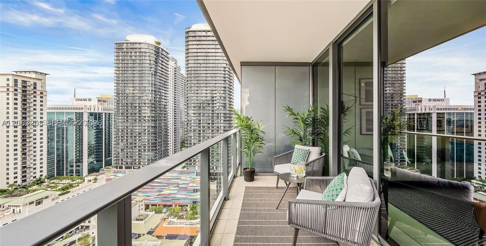 image Brickell Flatiron19