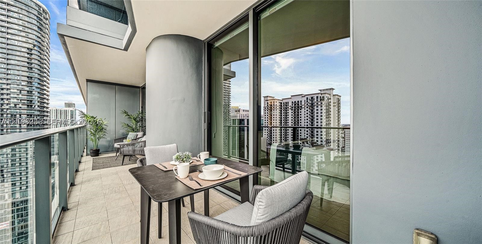 image Brickell Flatiron22