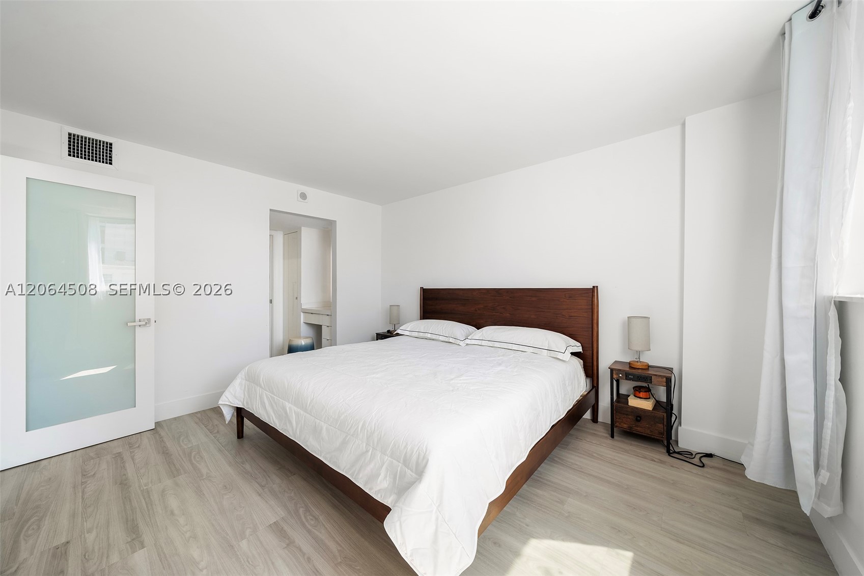345 Ocean Dr #610 Miami Beach, FL 33139