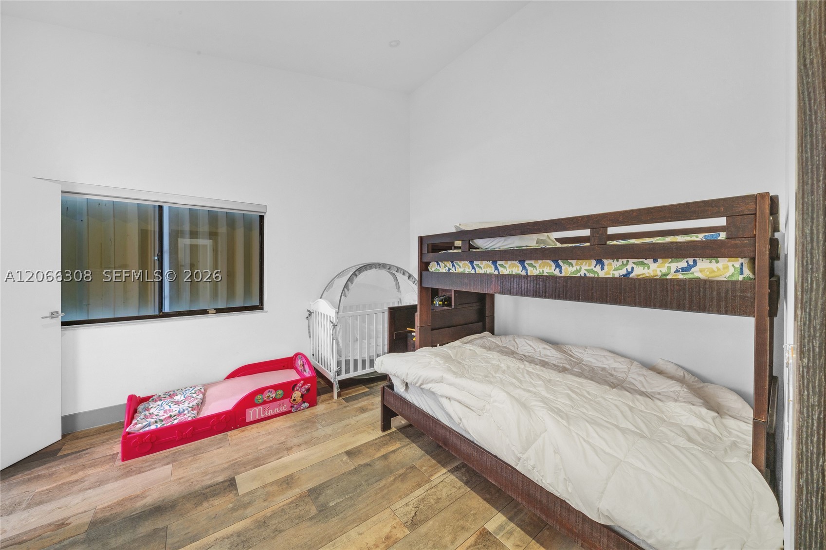 5811 SW 33rd Ter Hollywood, FL 33312
