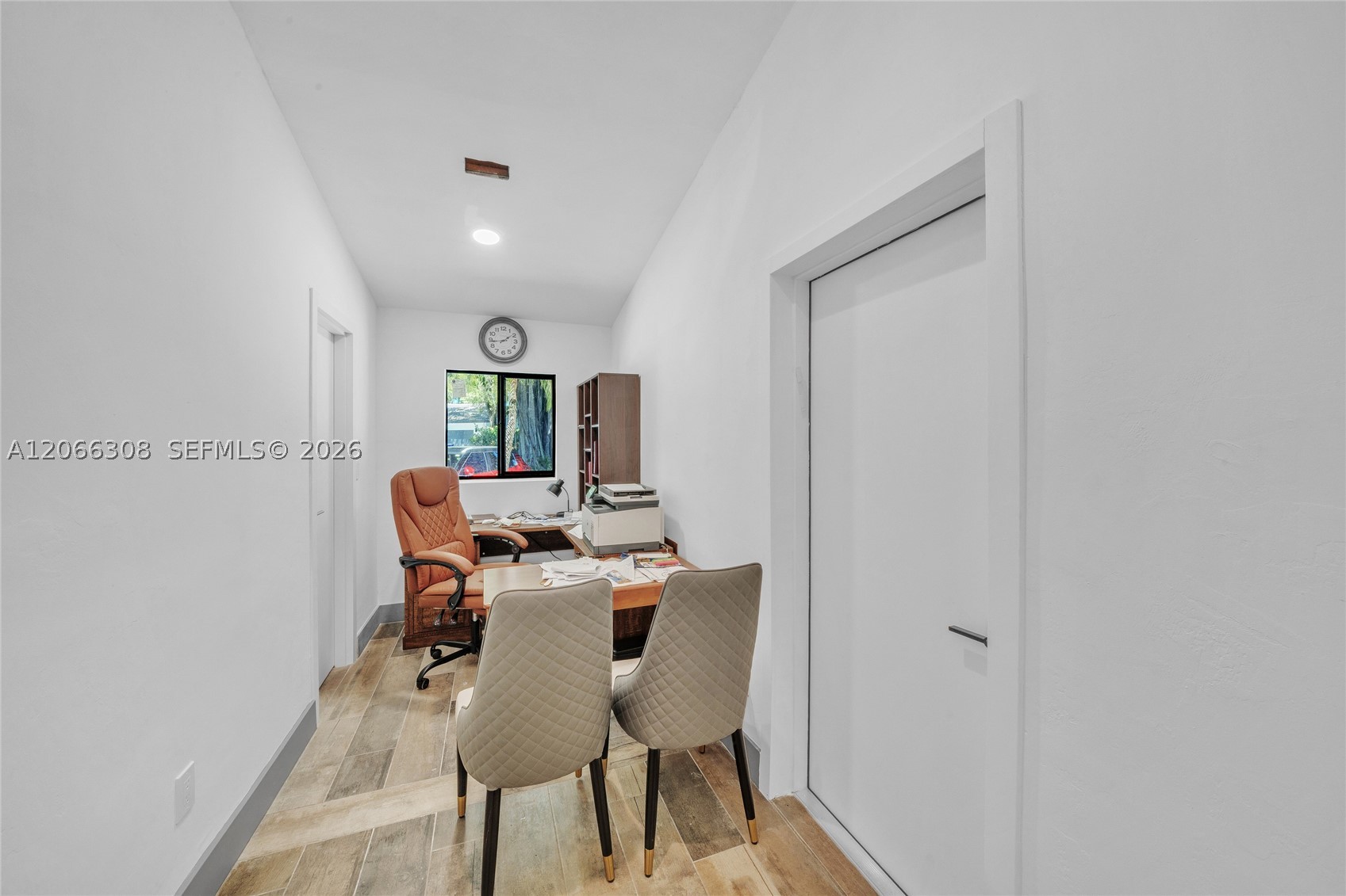 5811 SW 33rd Ter Hollywood, FL 33312