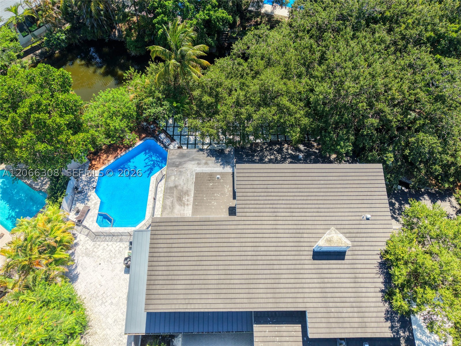 5811 SW 33rd Ter Hollywood, FL 33312
