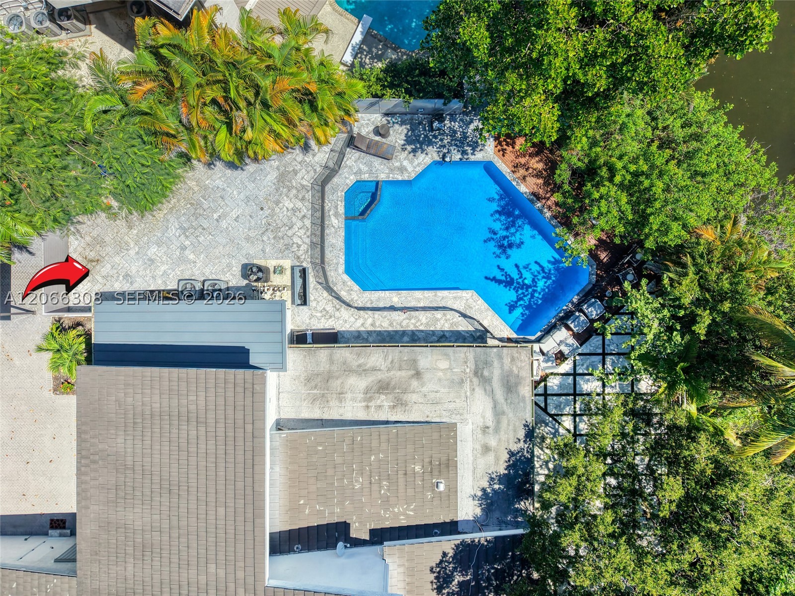 5811 SW 33rd Ter Hollywood, FL 33312