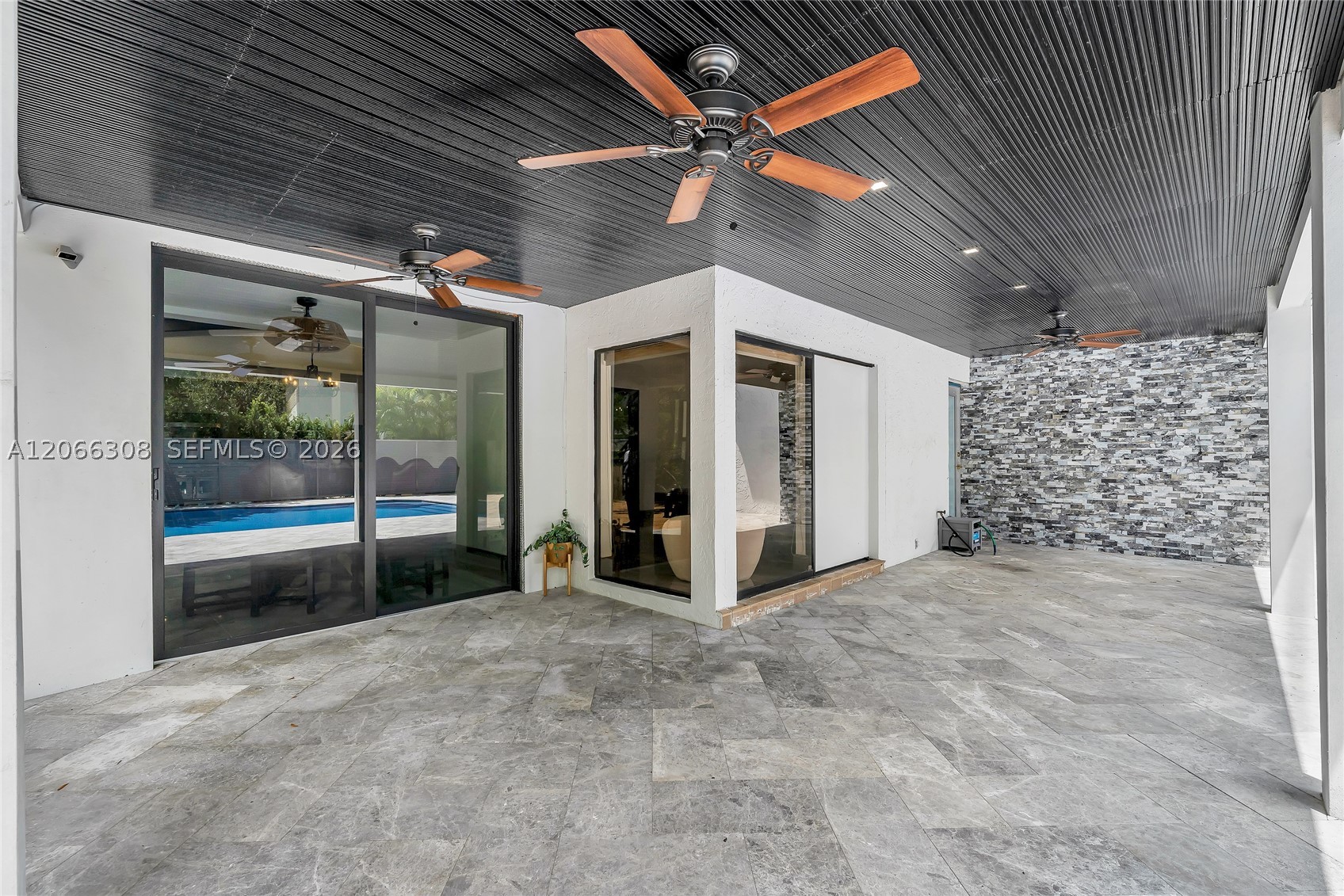 5811 SW 33rd Ter Hollywood, FL 33312