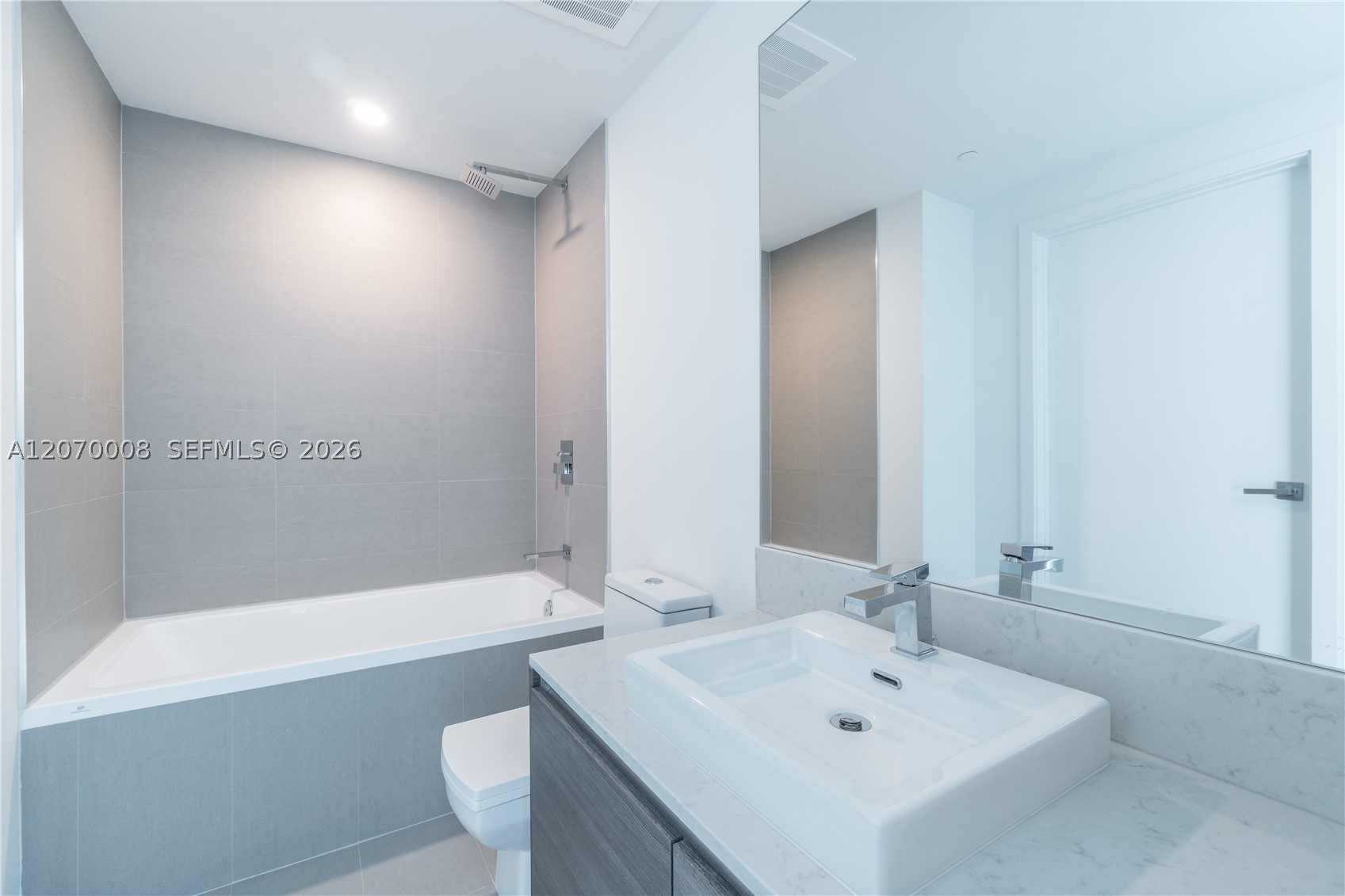 image The Bond on Brickell18