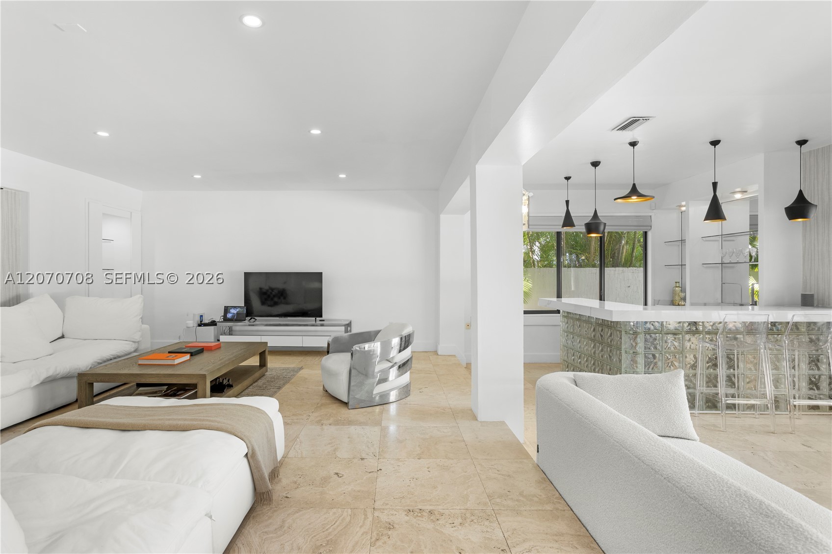 2388 Prairie Ave Miami Beach, FL 33140