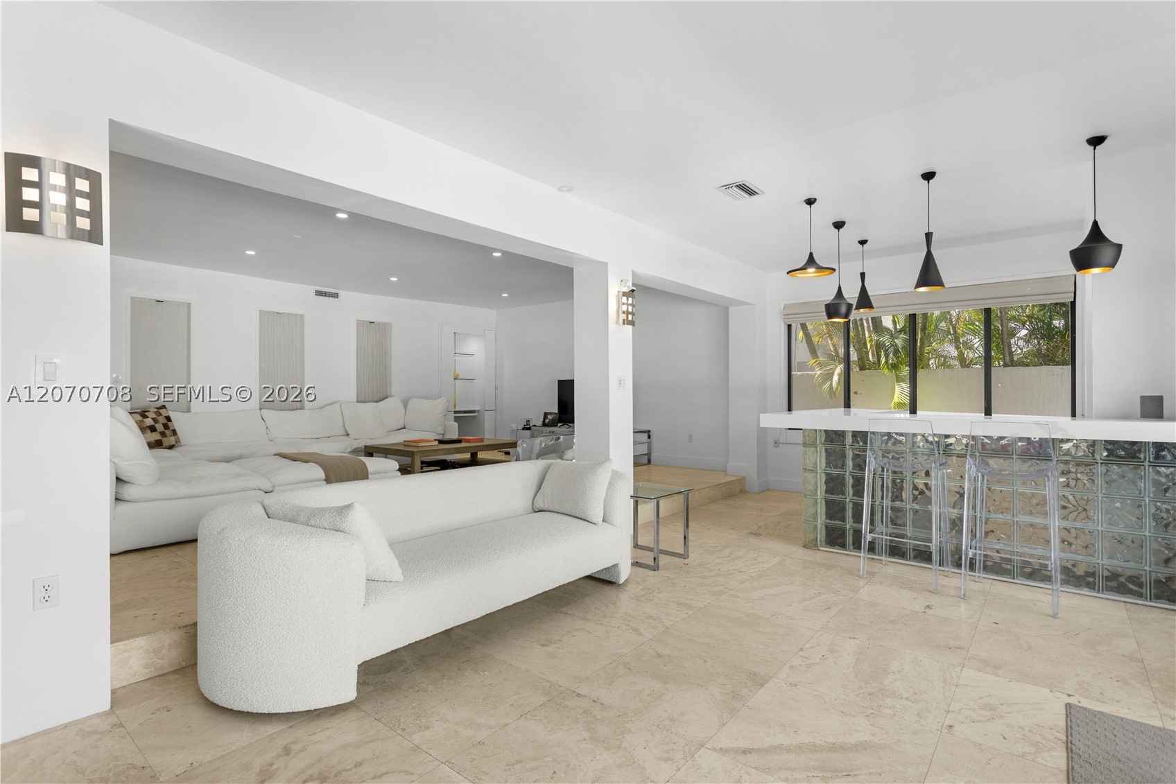 2388 Prairie Ave Miami Beach, FL 33140