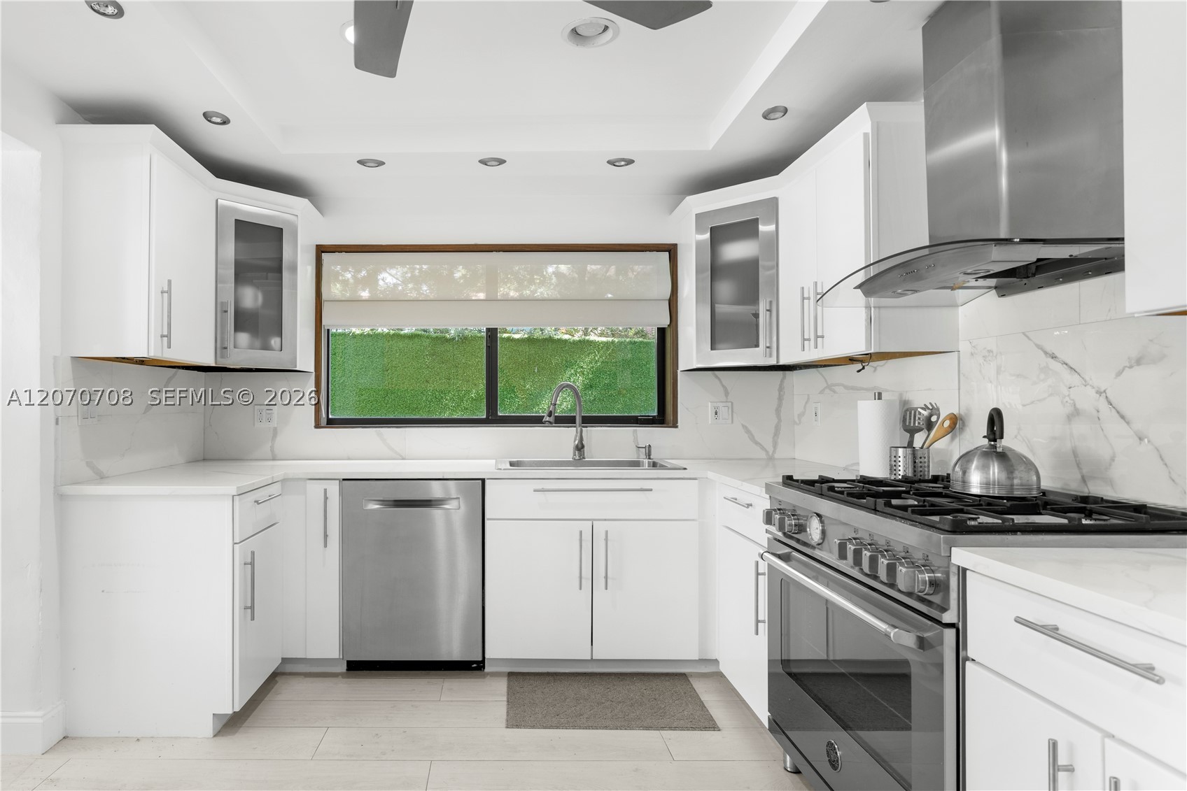2388 Prairie Ave Miami Beach, FL 33140