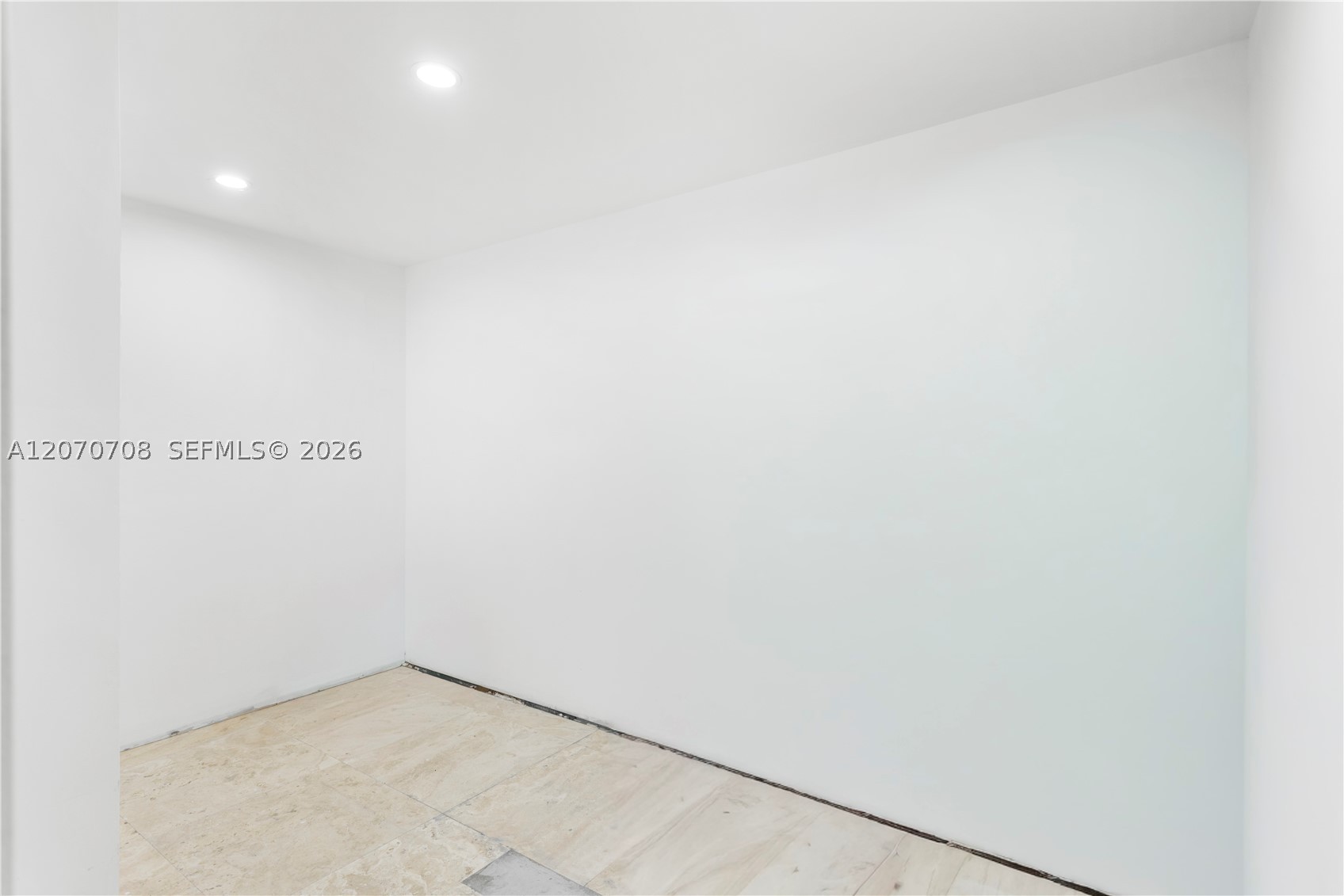 2388 Prairie Ave Miami Beach, FL 33140
