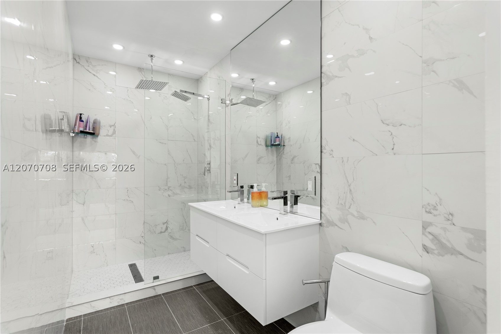 2388 Prairie Ave Miami Beach, FL 33140