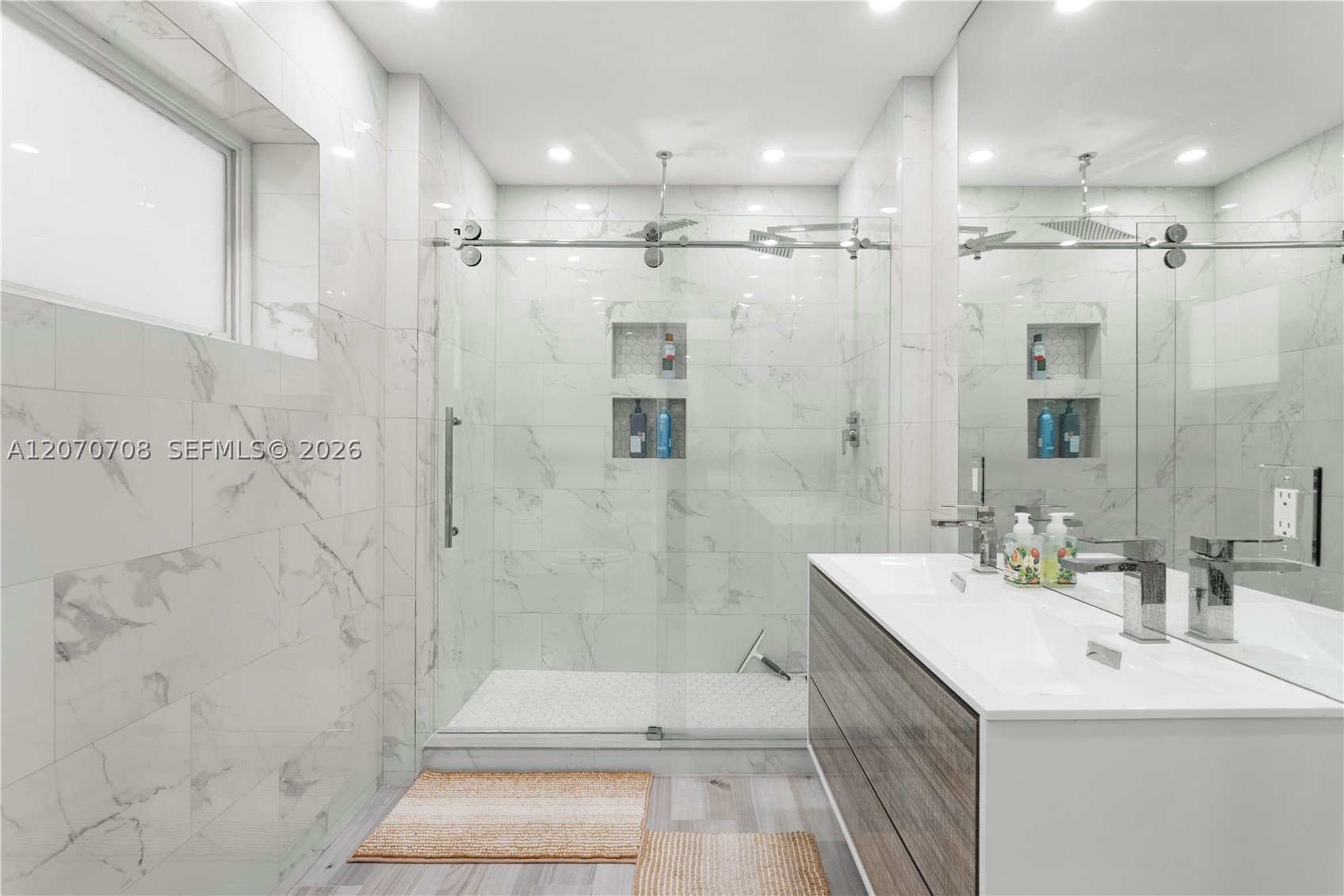 2388 Prairie Ave Miami Beach, FL 33140