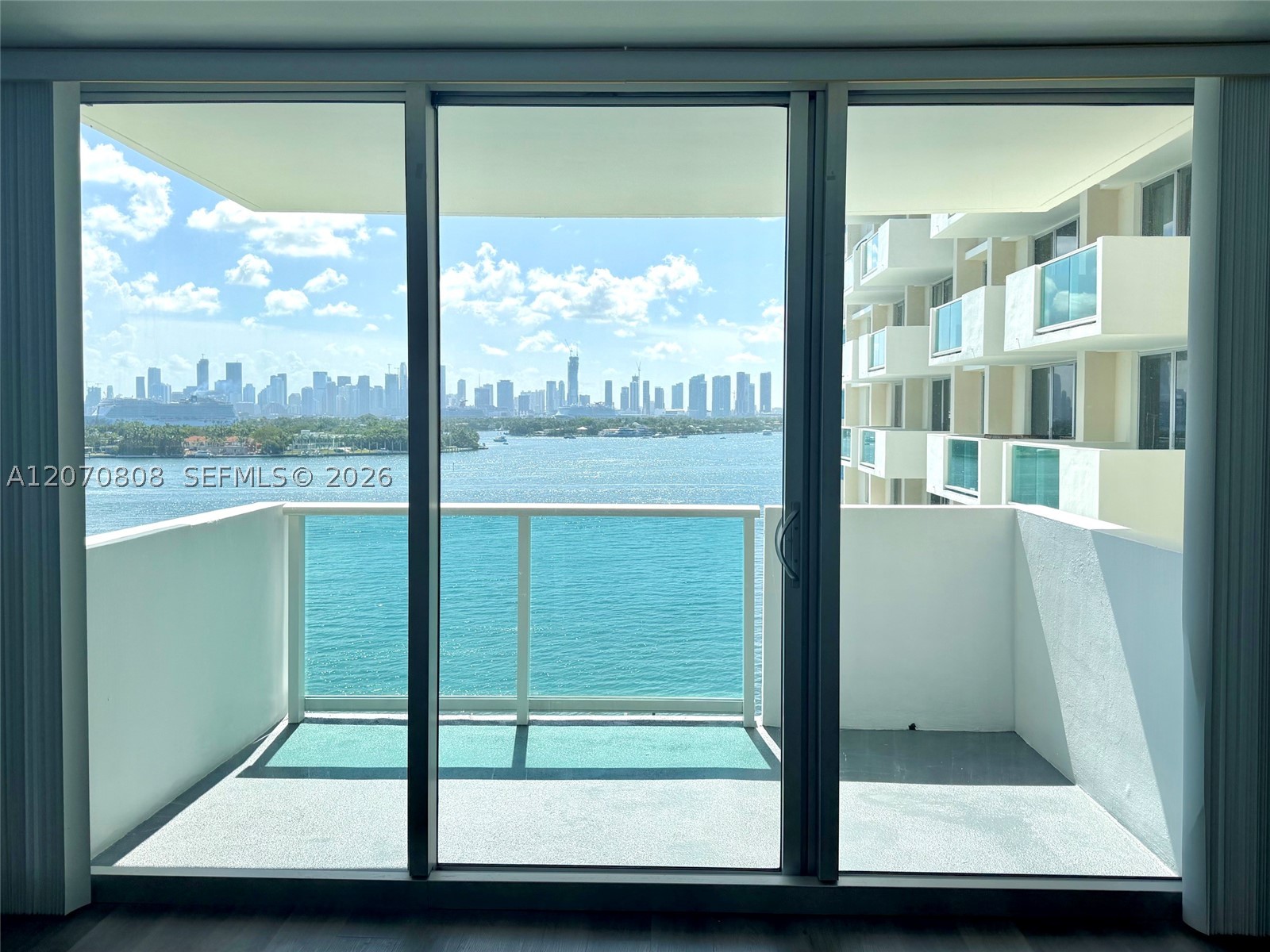1200 West Ave #1002