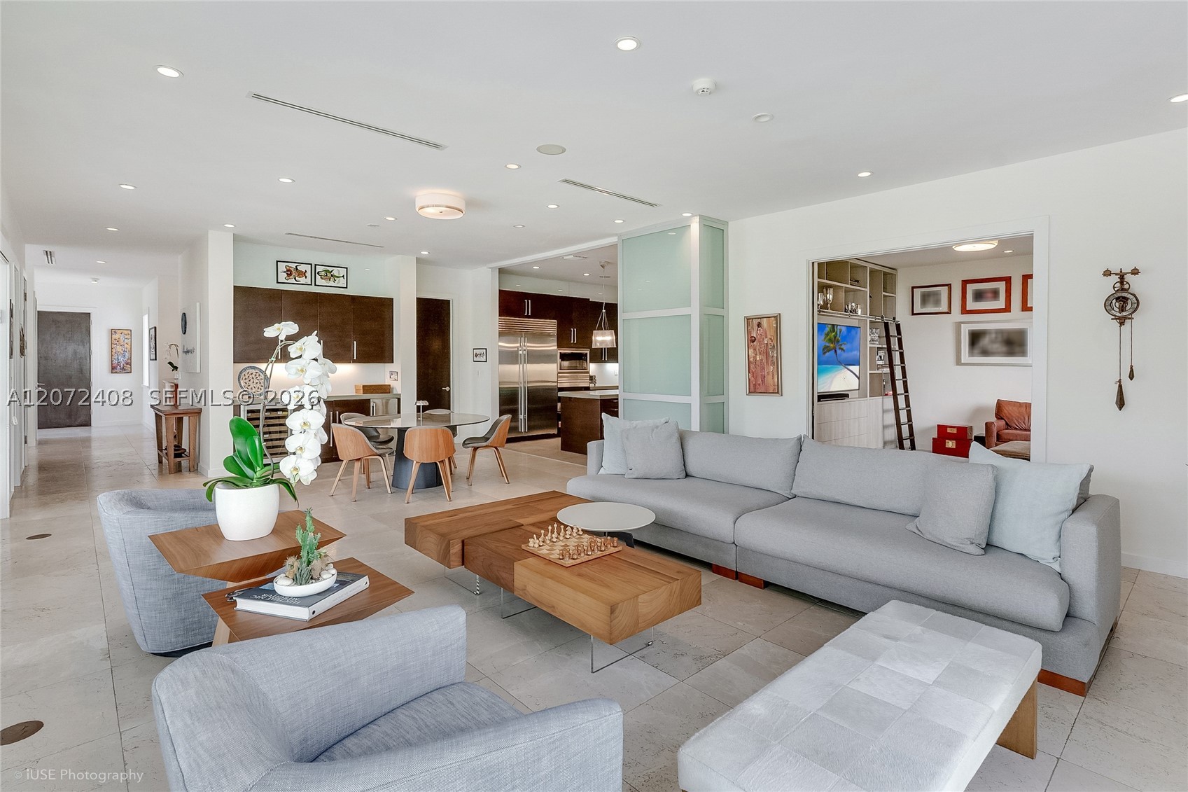 3835 Carole Ct Miami, FL 33133
