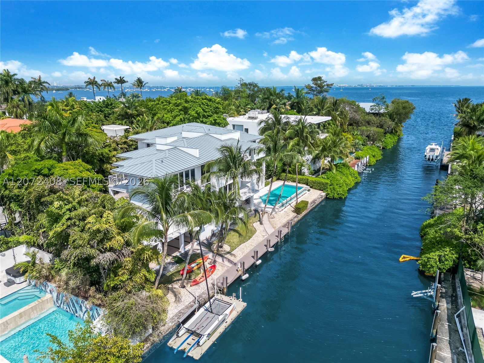 3835 Carole Ct Miami, FL 33133
