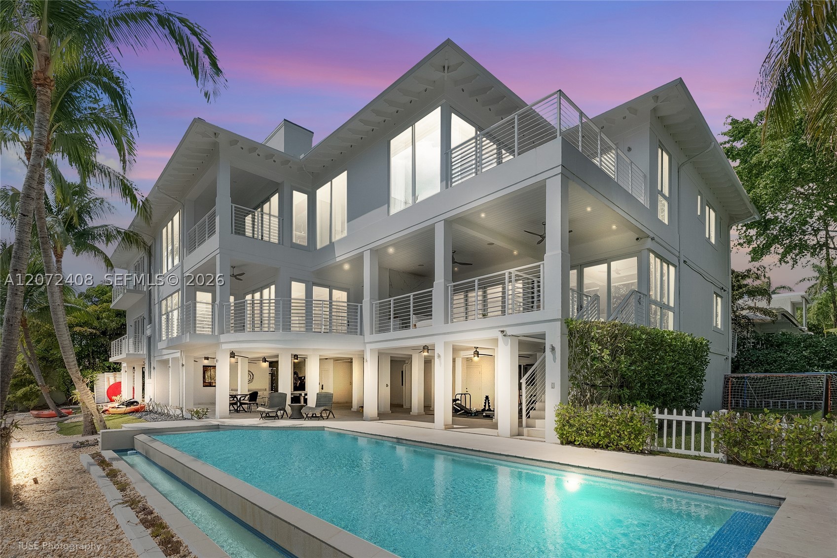 3835 Carole Ct Miami, FL 33133
