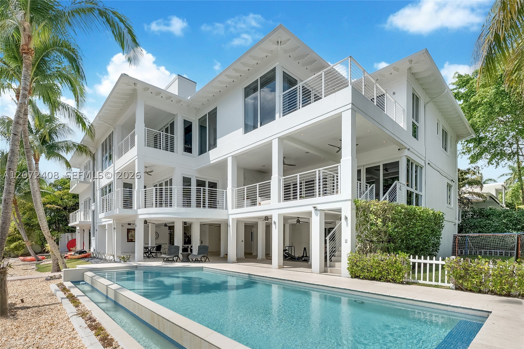 3835 Carole Ct Miami, FL 33133