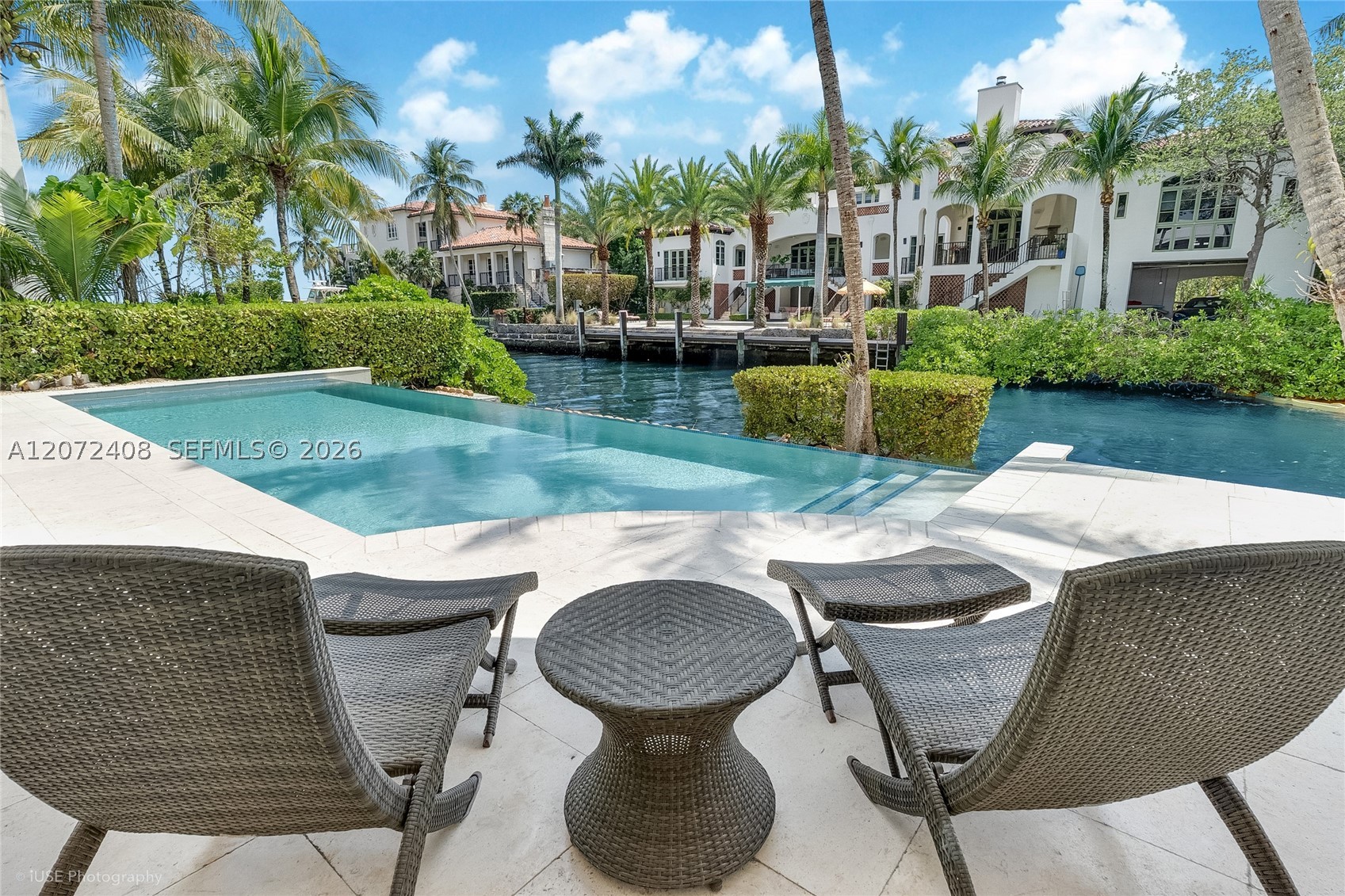 3835 Carole Ct Miami, FL 33133