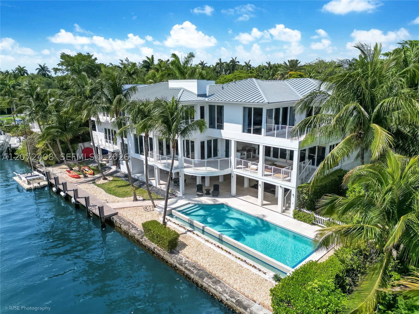 3835 Carole Ct Miami, FL 33133