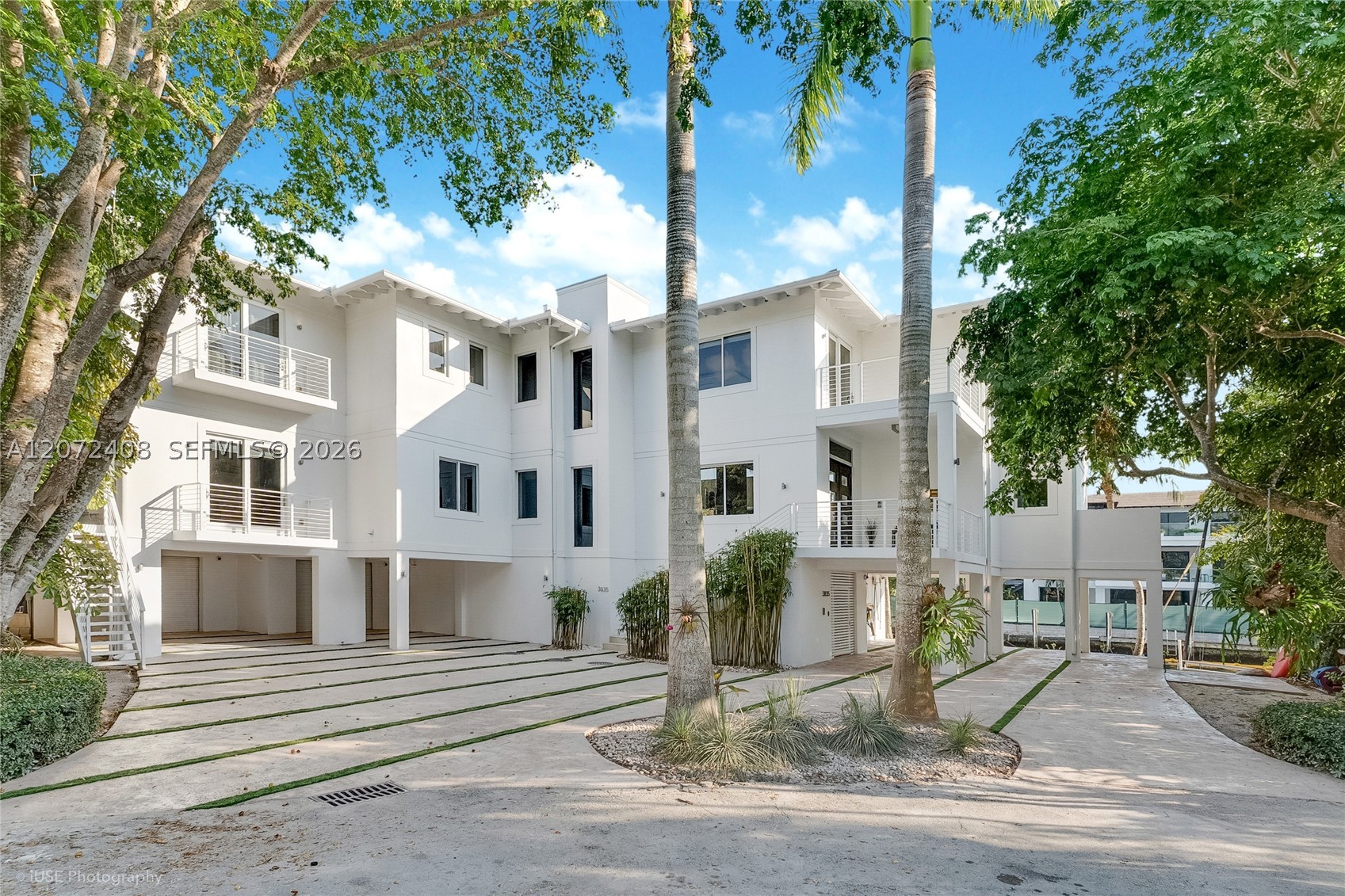 3835 Carole Ct Miami, FL 33133