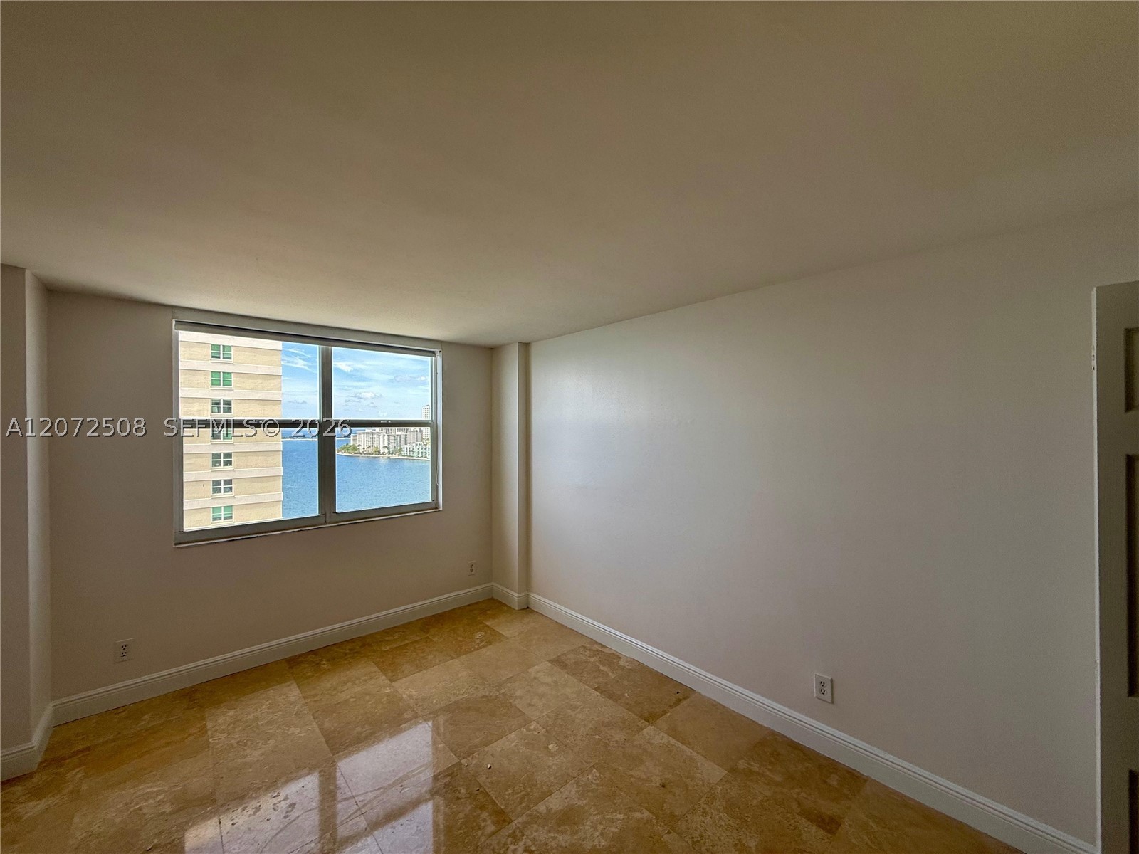 770 Claughton Is Dr #2016 Miami, FL 33131