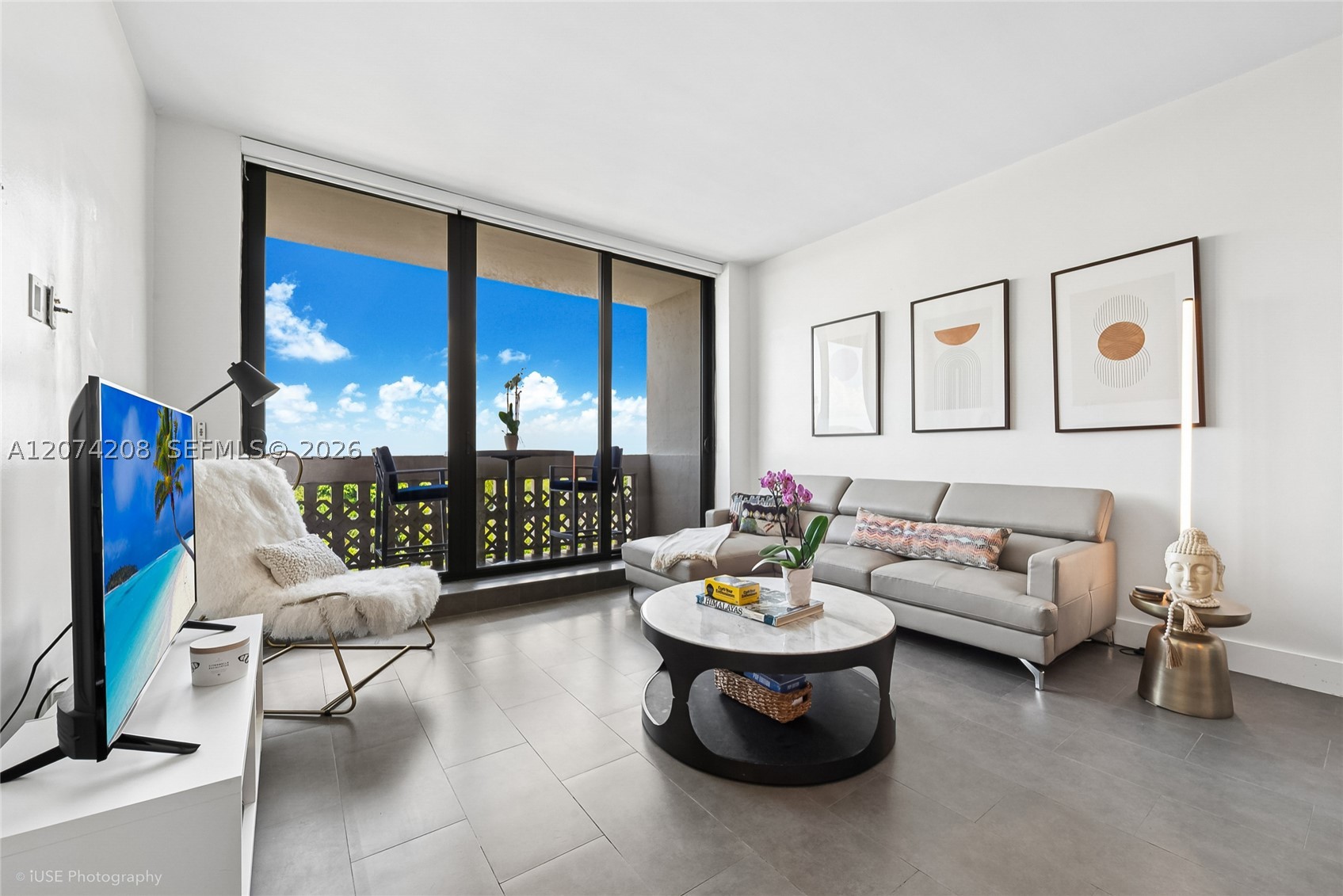 90 Edgewater Dr #PH11 Coral Gables, FL 33133