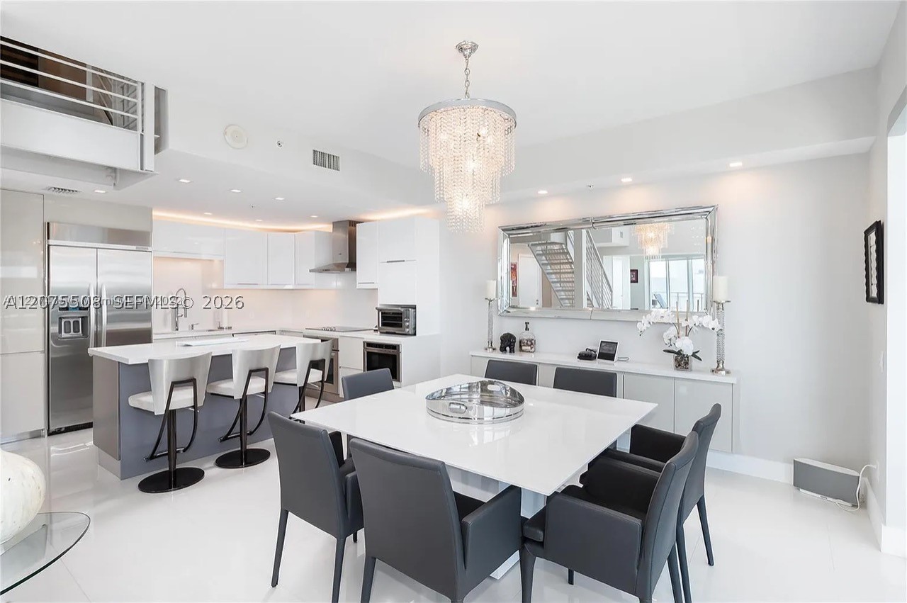 60 SW 13th St #5210 Miami, FL 33130