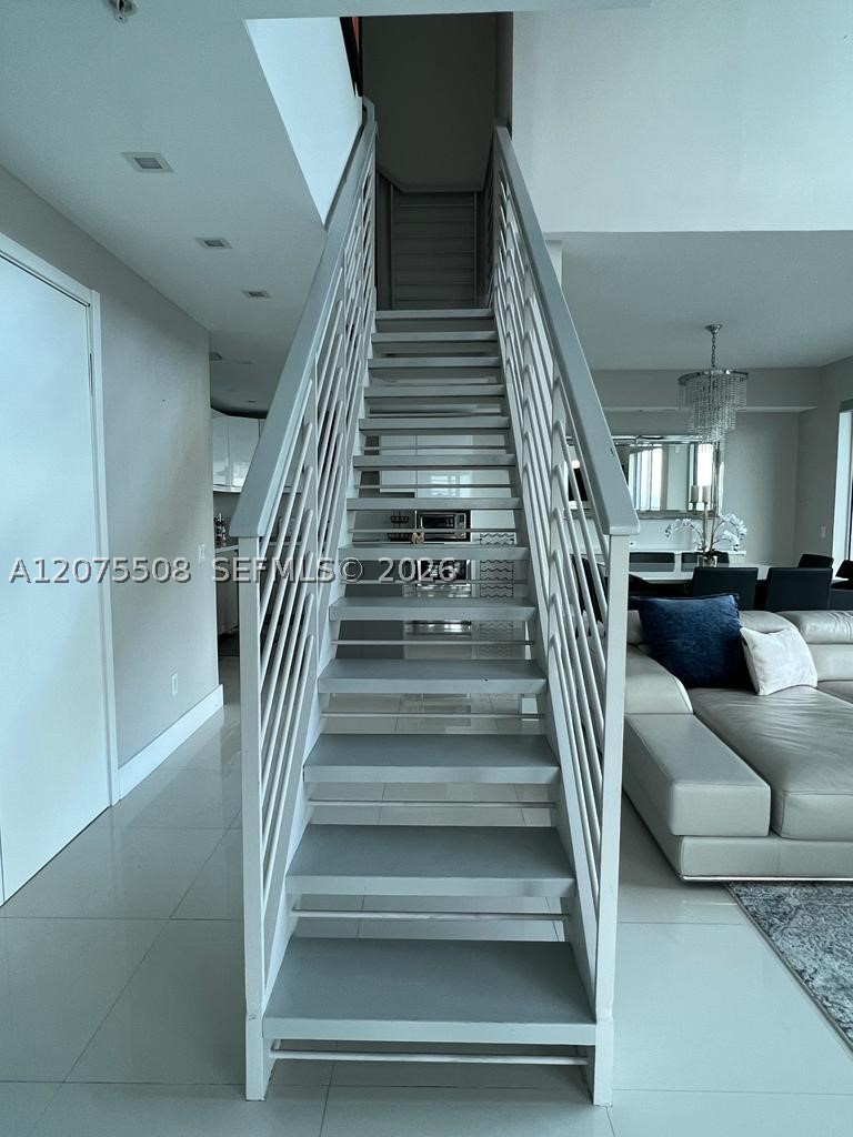 60 SW 13th St #5210 Miami, FL 33130