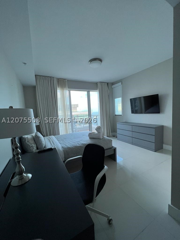 60 SW 13th St #5210 Miami, FL 33130