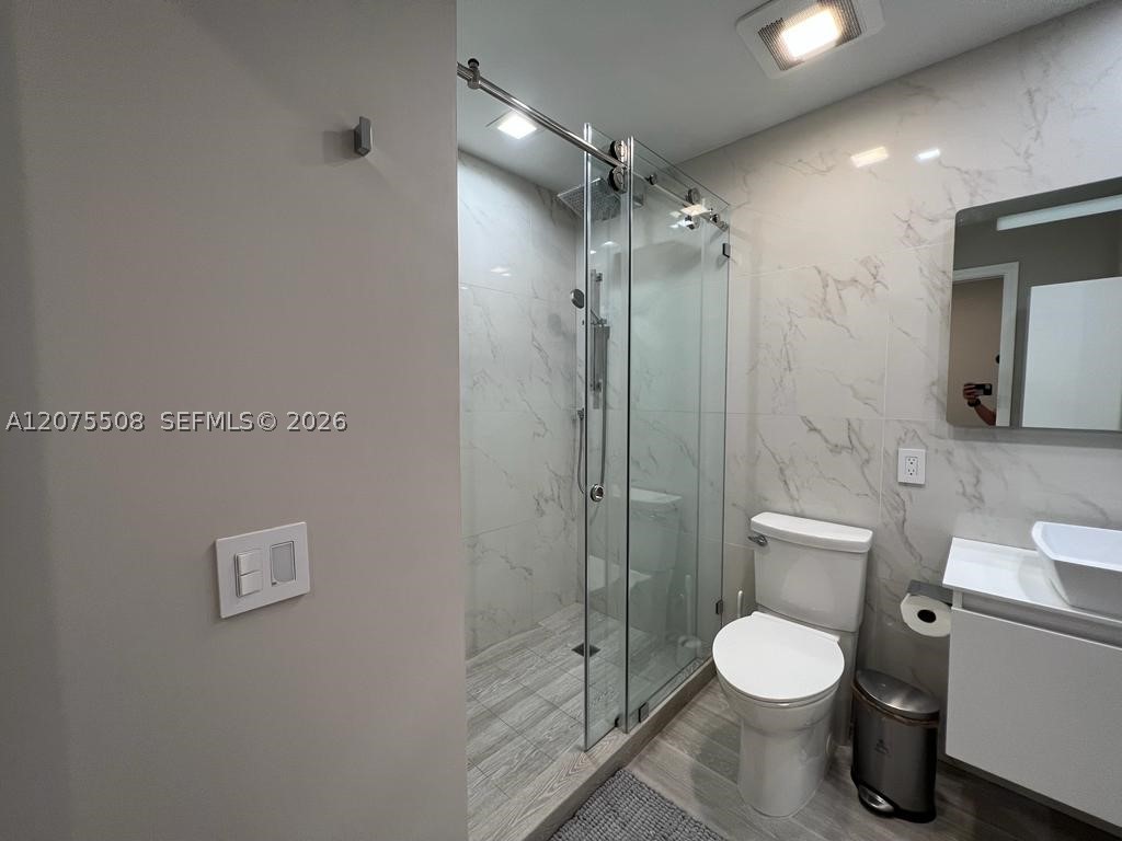 60 SW 13th St #5210 Miami, FL 33130