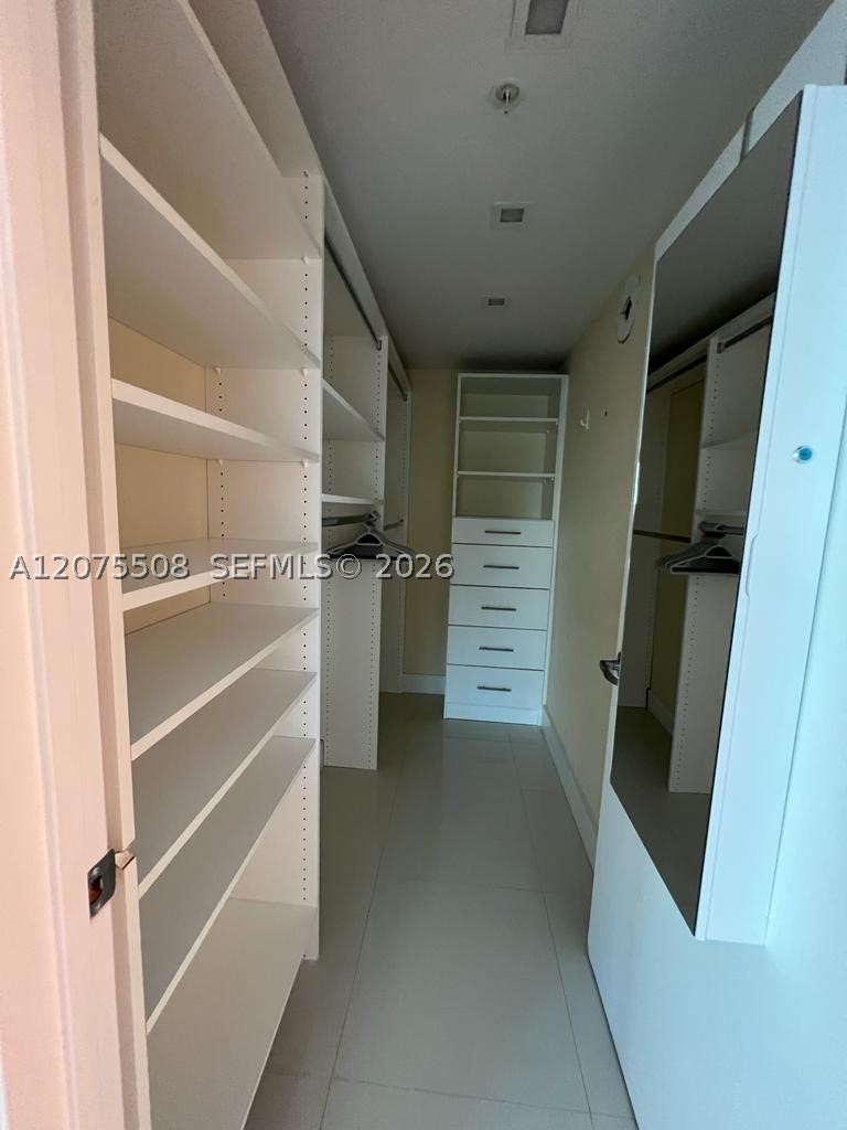 60 SW 13th St #5210 Miami, FL 33130