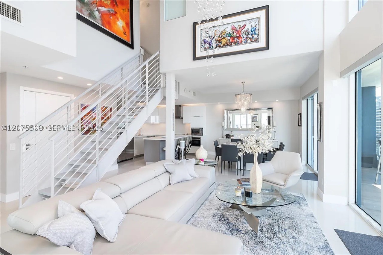 60 SW 13th St #5210 Miami, FL 33130