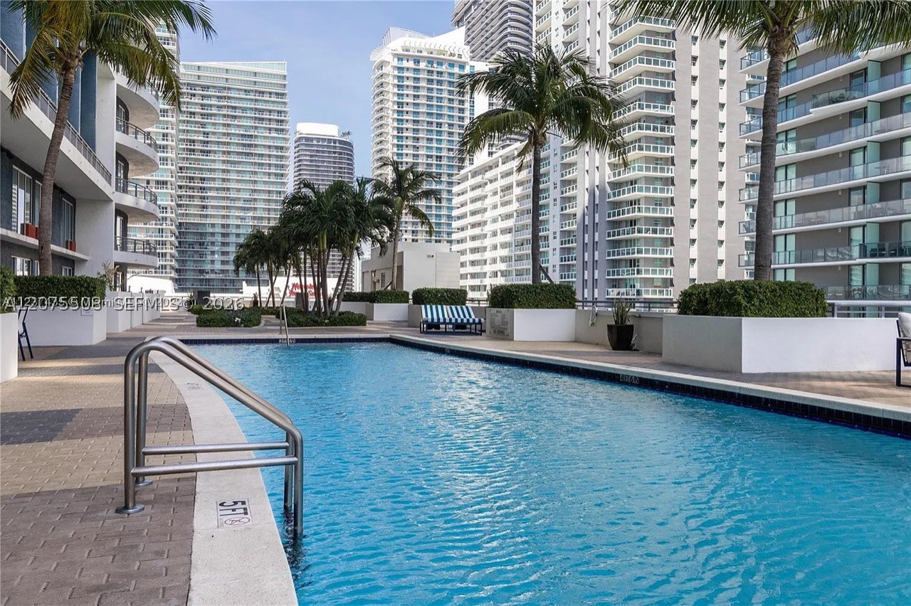 60 SW 13th St #5210 Miami, FL 33130