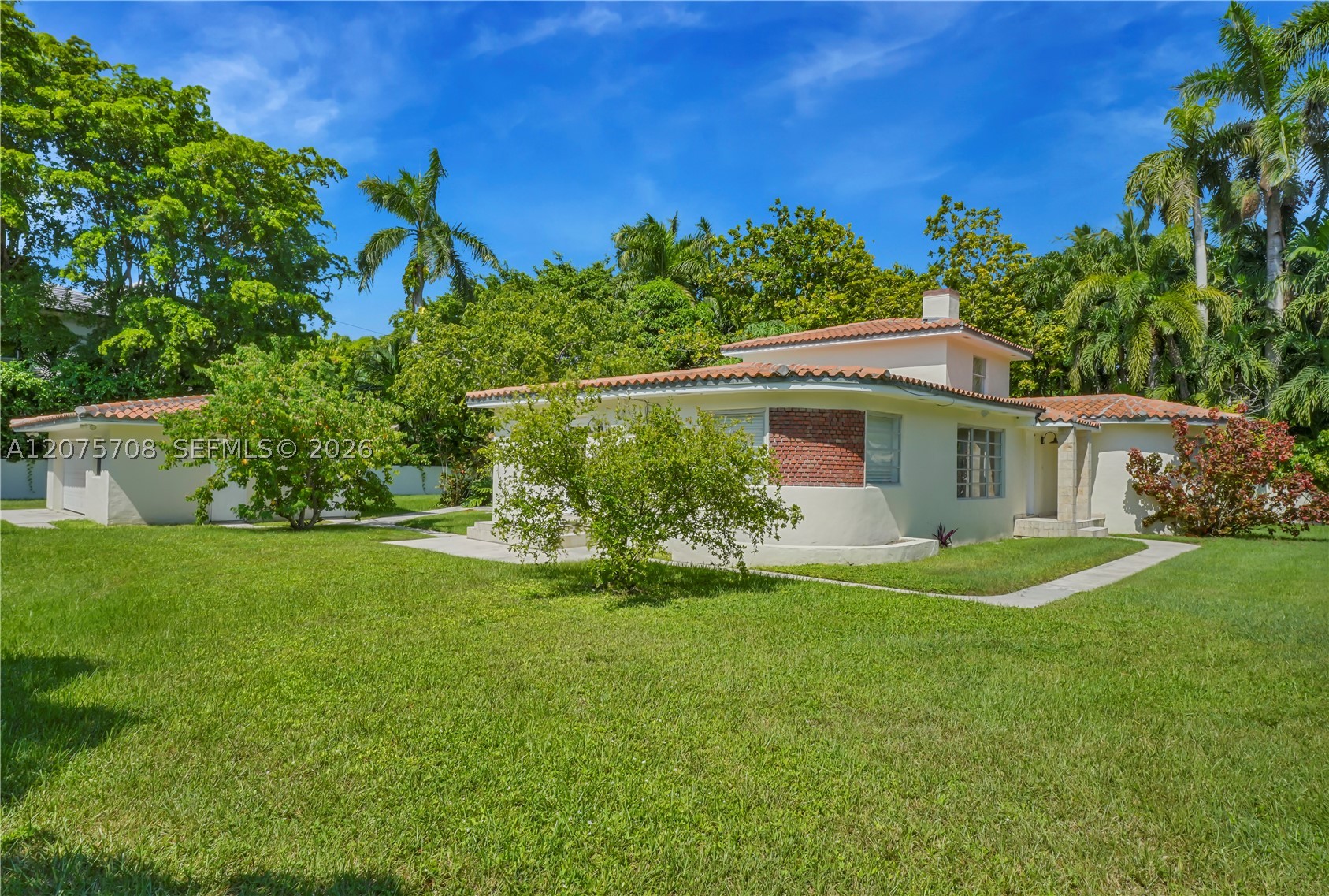 8775 SW 53rd Ct #REAR Miami, FL 33143
