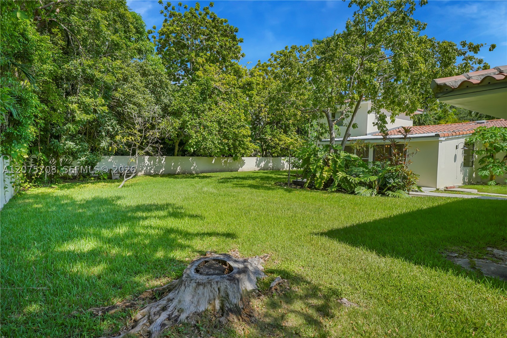 8775 SW 53rd Ct #REAR Miami, FL 33143