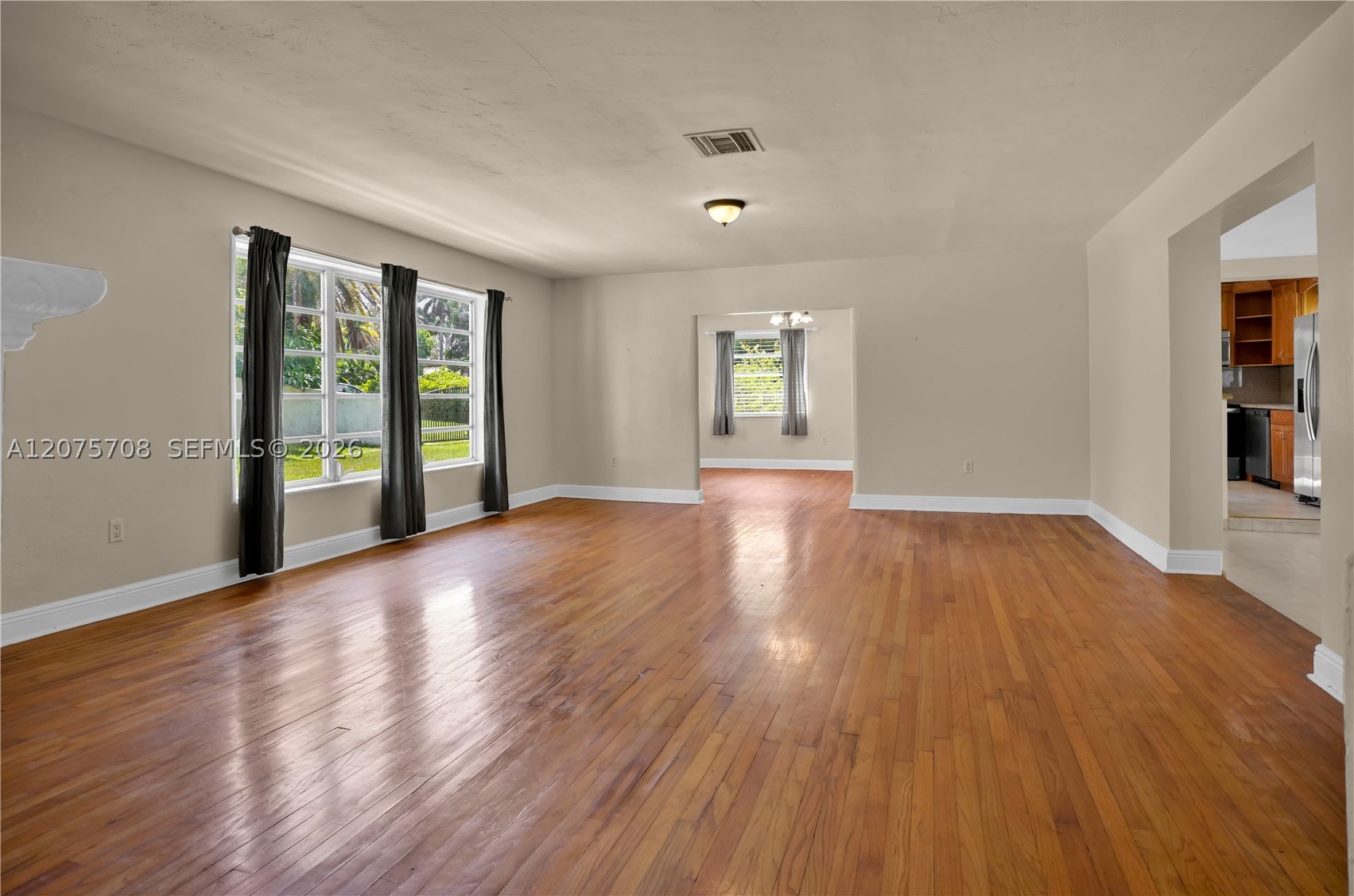 8775 SW 53rd Ct #REAR Miami, FL 33143