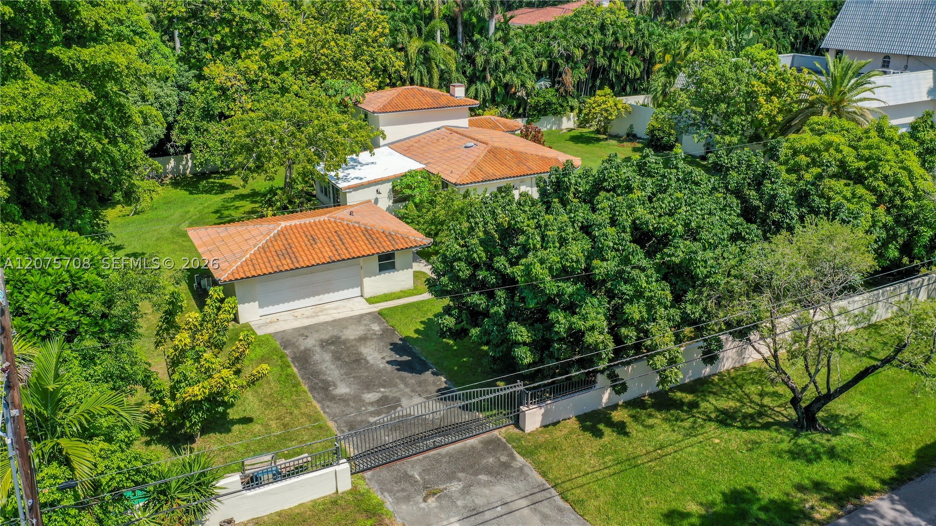 8775 SW 53rd Ct #REAR Miami, FL 33143