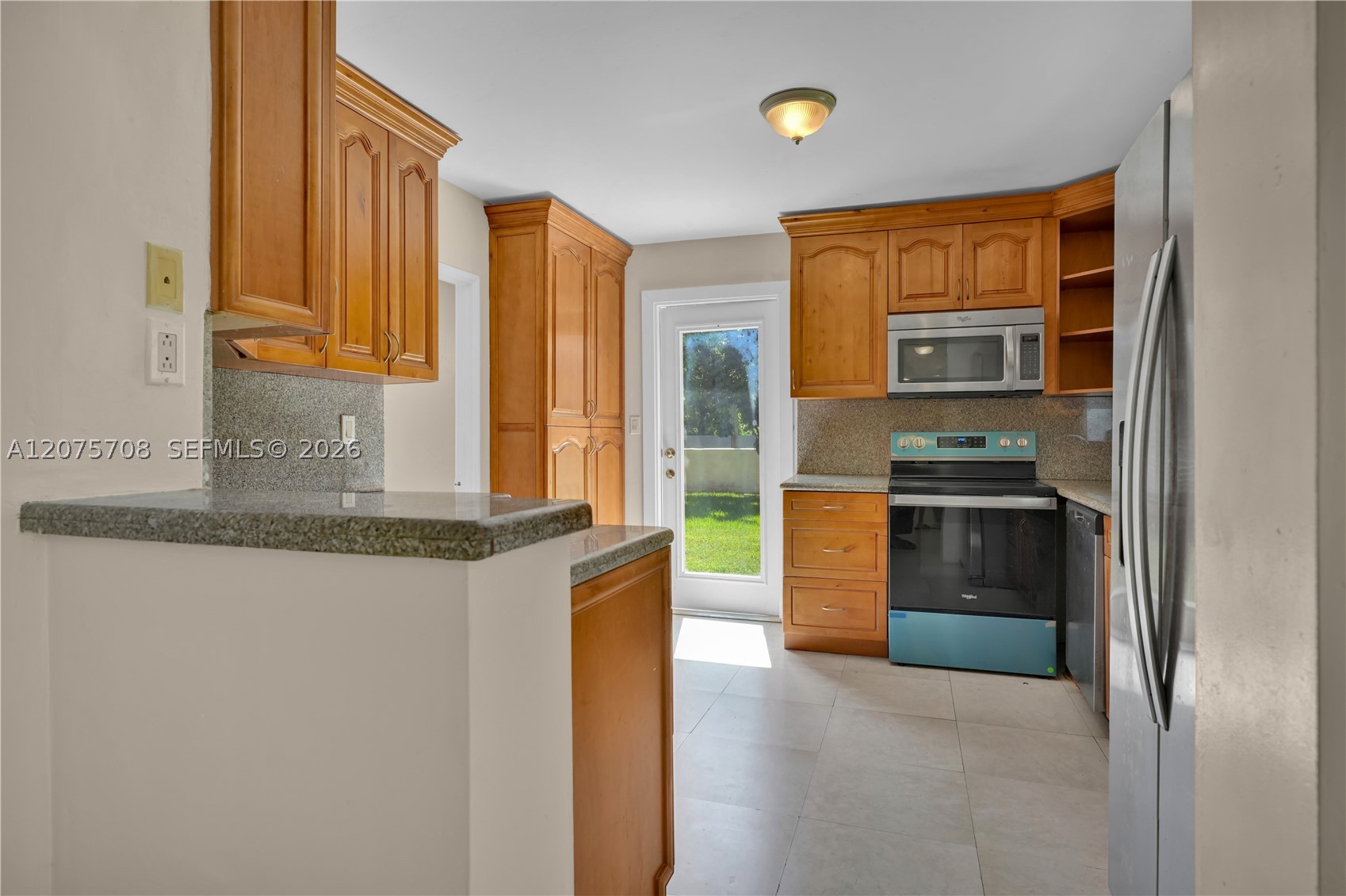 8775 SW 53rd Ct #REAR Miami, FL 33143