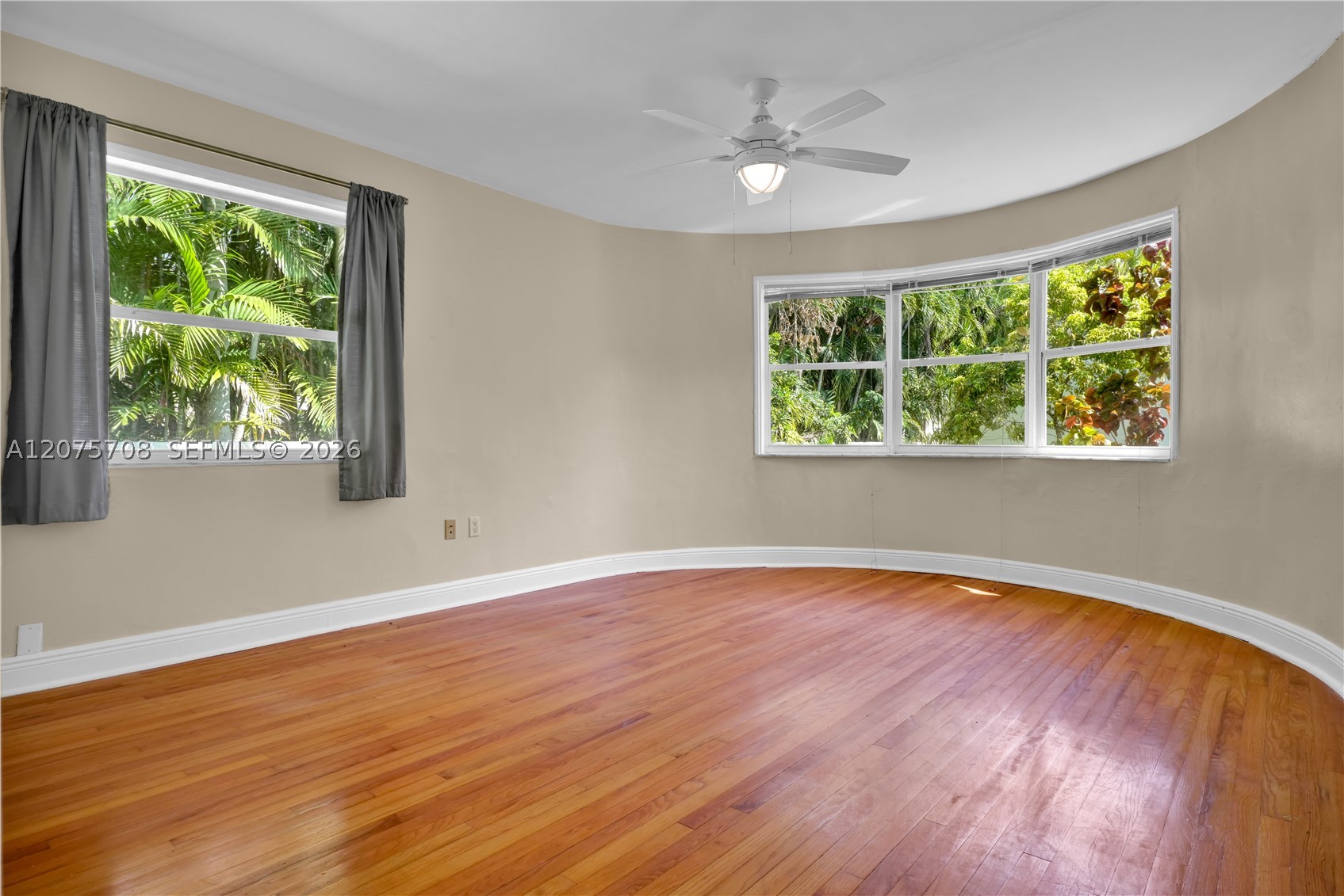 8775 SW 53rd Ct #REAR Miami, FL 33143