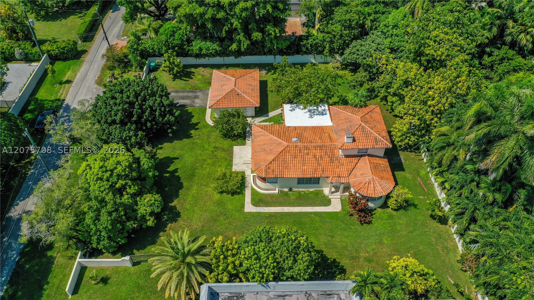 8775 SW 53rd Ct #REAR Miami, FL 33143