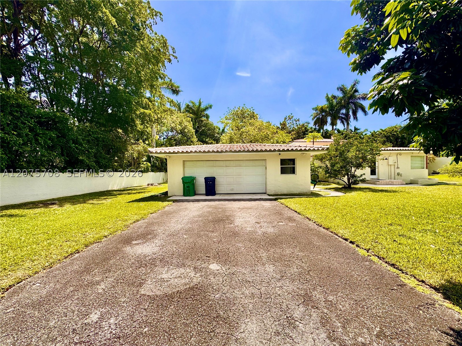 8775 SW 53rd Ct #REAR Miami, FL 33143