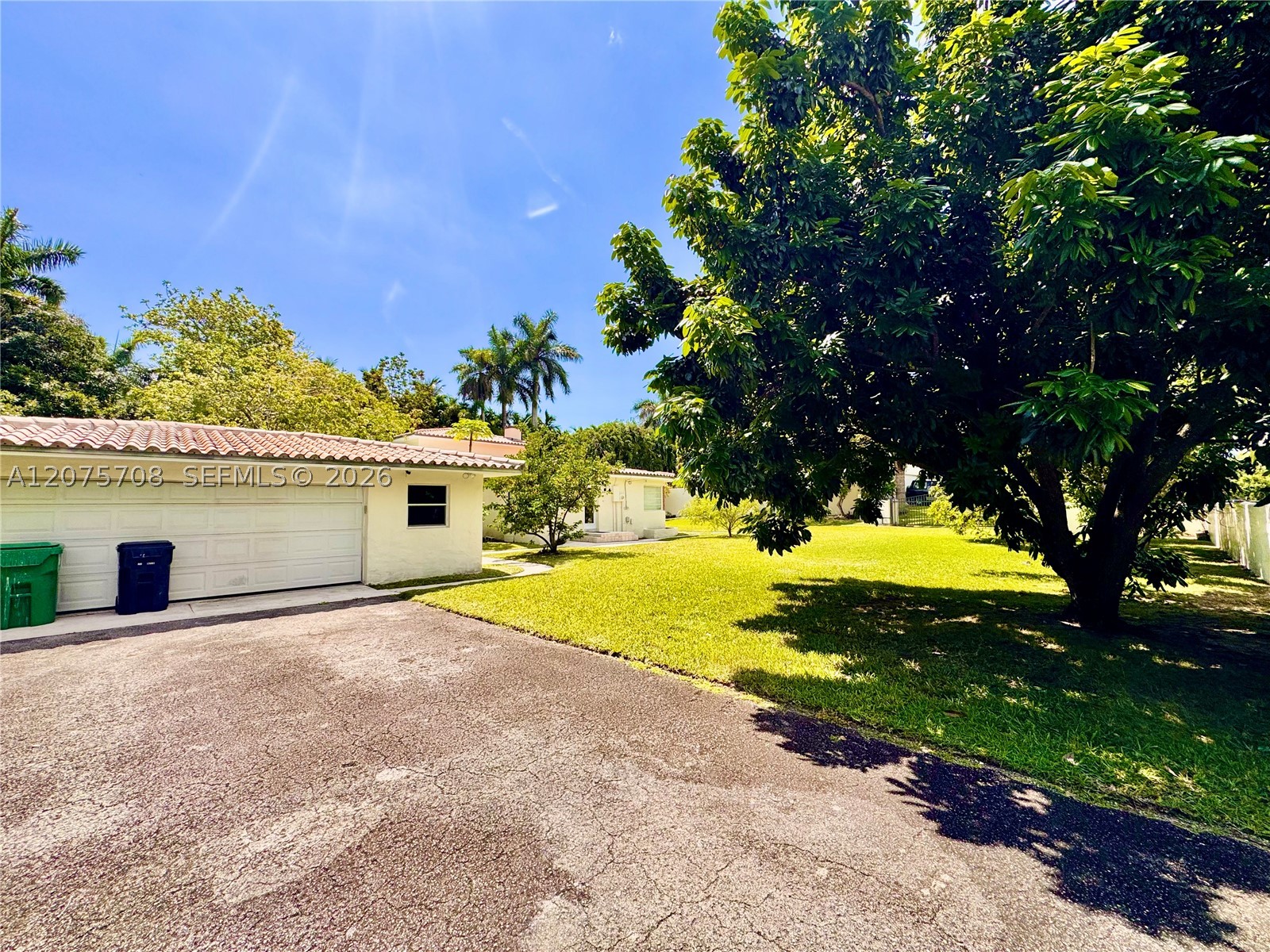 8775 SW 53rd Ct #REAR Miami, FL 33143