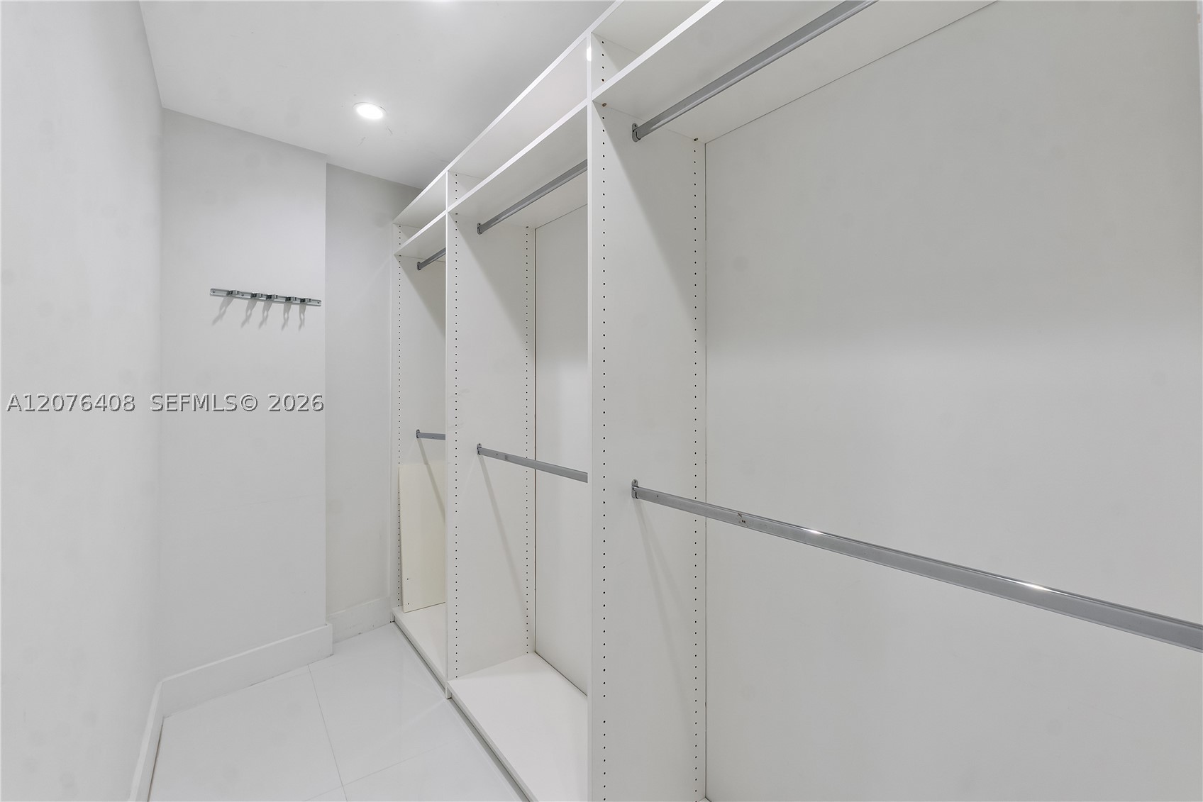90 Edgewater Dr #104 Coral Gables, FL 33133